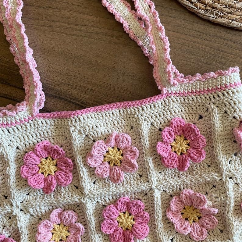 Lemura Crochet Beige Flower Shoulder Bag